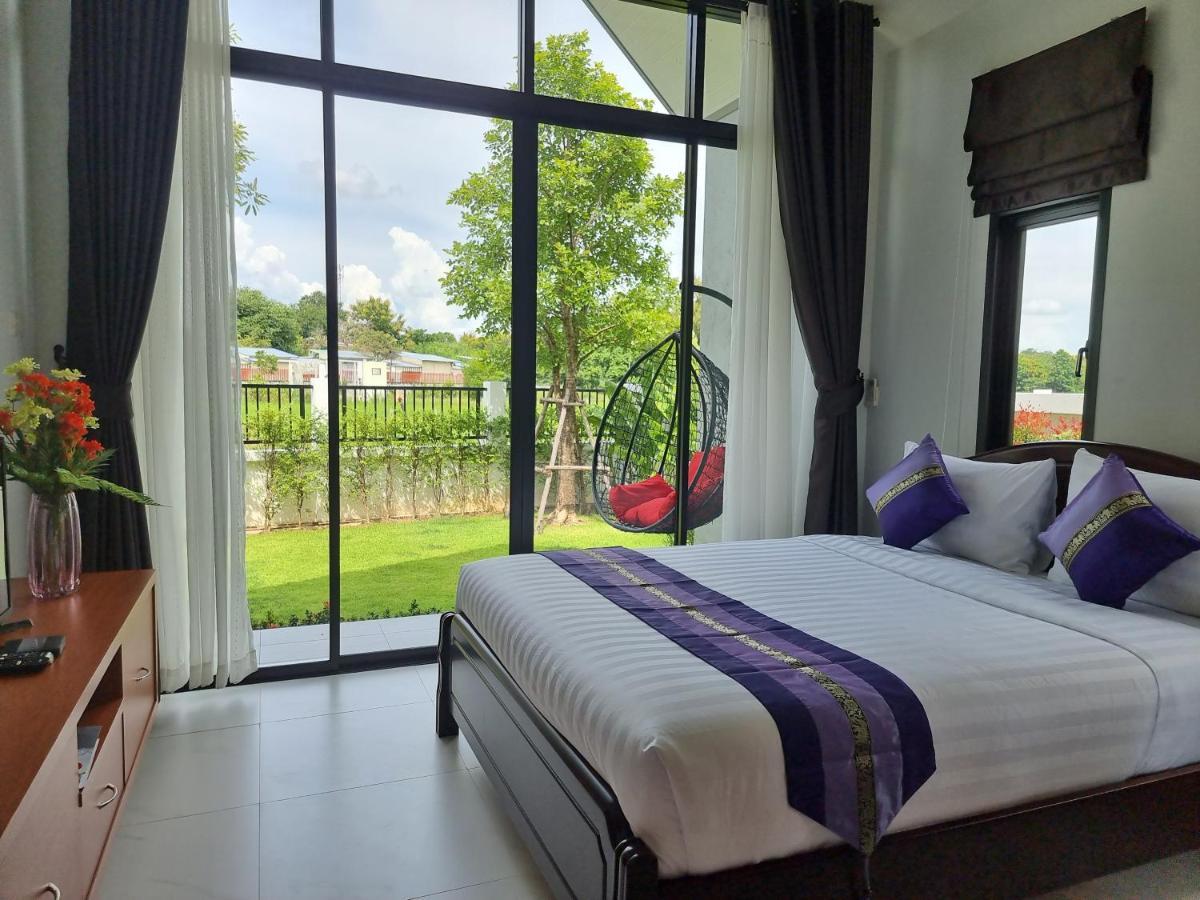 Baan Dalah Pool Villa Buriram Extérieur photo
