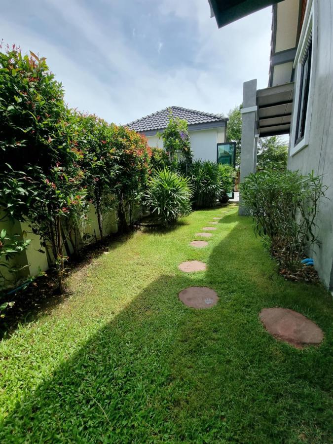 Baan Dalah Pool Villa Buriram Extérieur photo